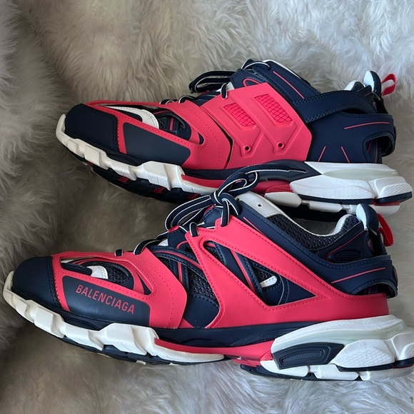 Balenciaga Track Led Sneakers - Picture 1 of 6